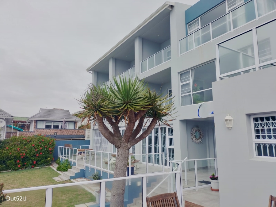 7 Bedroom Property for Sale in Tergniet Western Cape